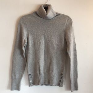 Tod's Cashmere/Wool blend turtleneck sweater